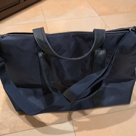 Brand new Jimmy choo weekender bag - Picture 4 of 6